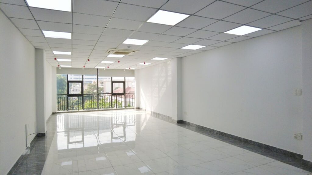 San 120 m2 tai 60 Nui Thanh P.13 Q. Tan Binh 1 1